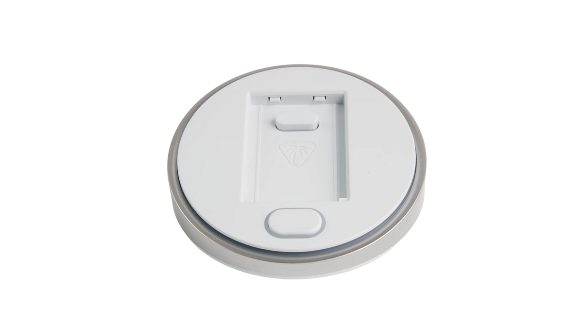 Stealth Pro II XBOX CrossPlay 2.0 Transmitter Charging Dock – White